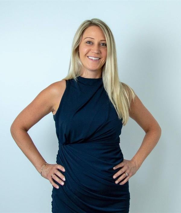 Jennifer Raffa Courtier immobilier résidentiel et commercial