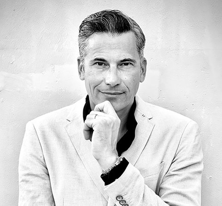 Julien Tourmetz, Courtier immobilier résidentiel et commercial